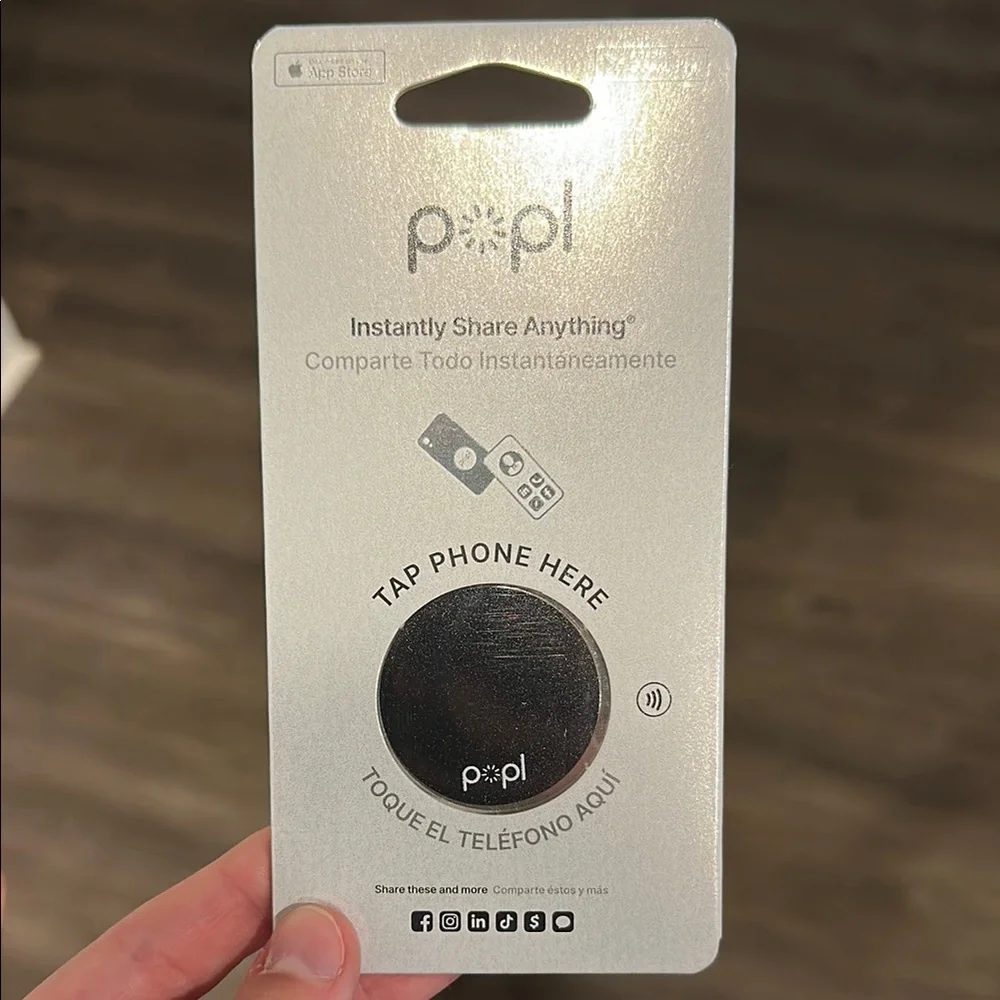 Black POPL Tag for Instant Sharing